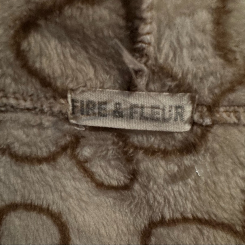 Fire & Fleur Tan/Black Smiling Daisies Full Zip Front Fuzzy Hoodie Jacket Size M - Picture 9 of 12